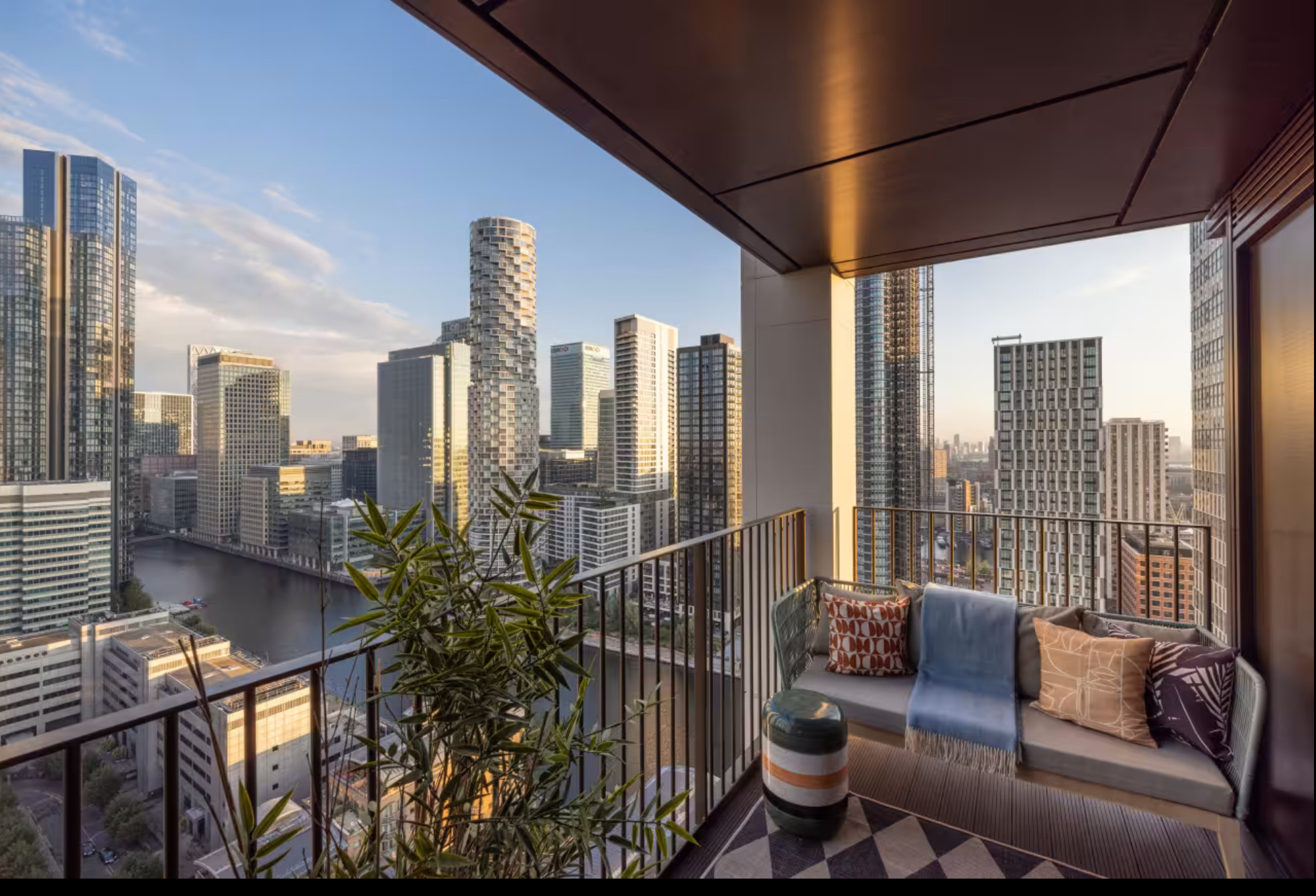 balcon vue gratte-ciels Londres