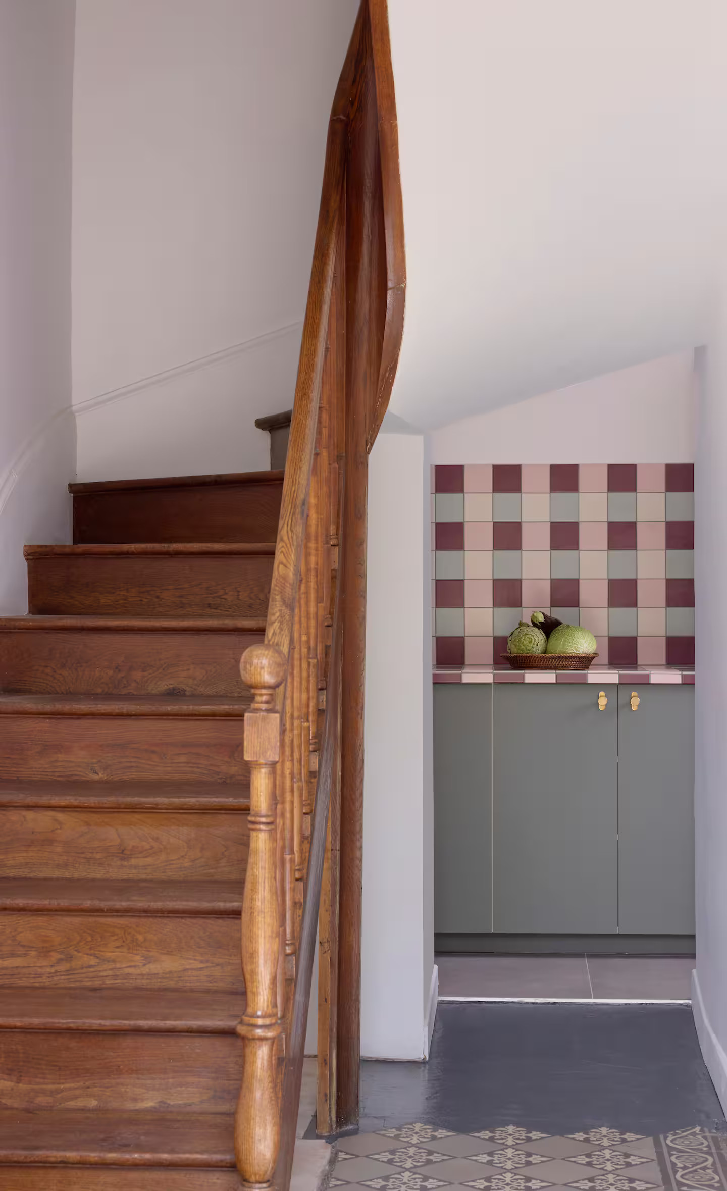 escalier en bois maison de campagne ancienne Maison Crèvecœur décoration vintage escalier en bois maison de campagne ancienne Maison Crèvecœur décoration vintage