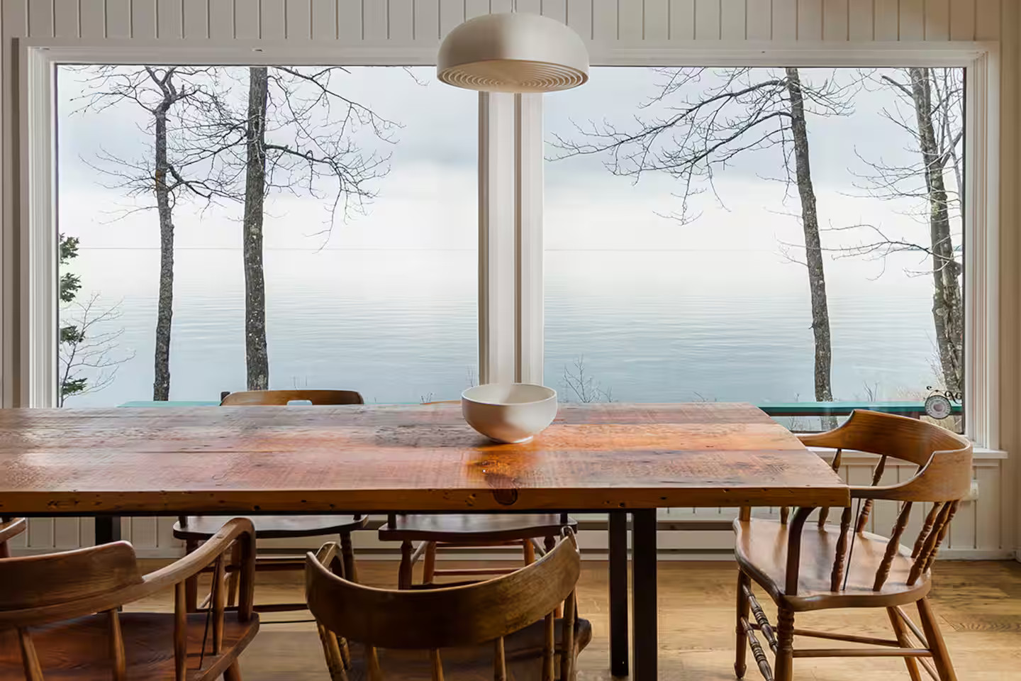 salle à manger maison en bois maison Lutsen vue Lac Supérieur