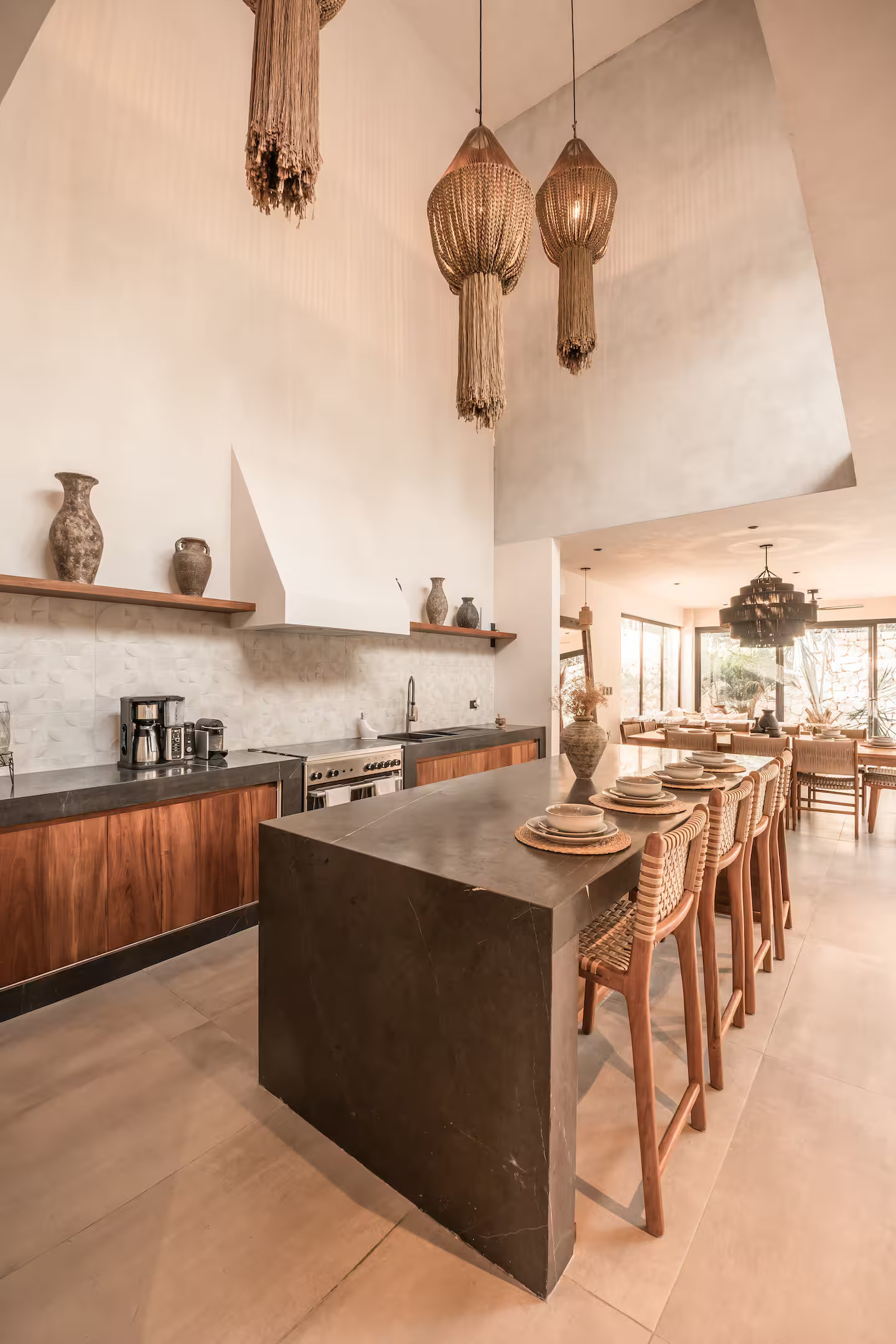 cuisine ouverte maison contemporaine Tulum Villa Meka décoration naturelle