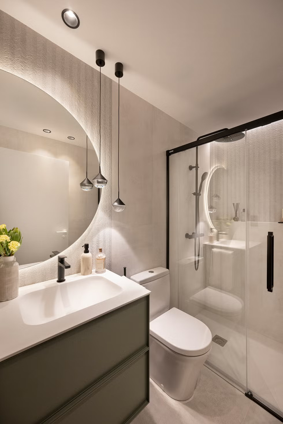salle de bain moderne meubles bois avec douche italienne