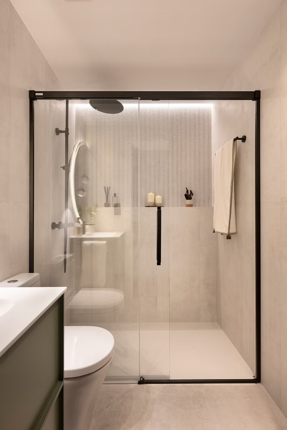 salle de bain moderne meubles bois avec douche italienne
