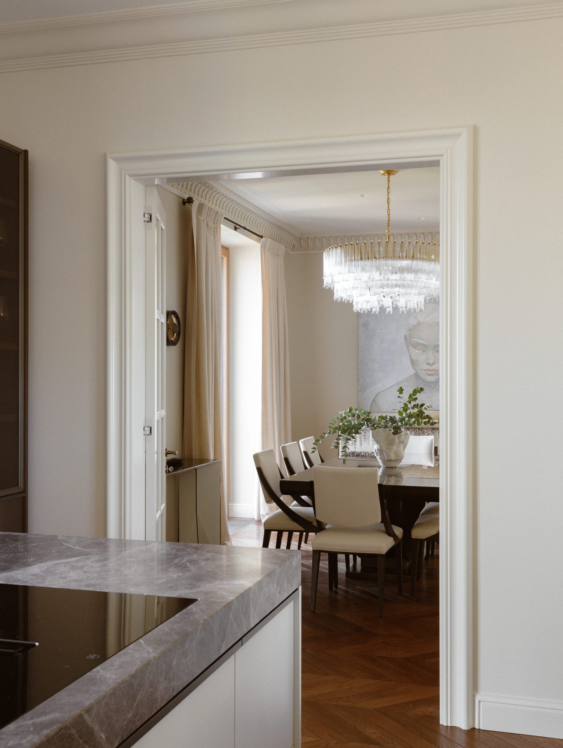 cuisine design beige et marbre