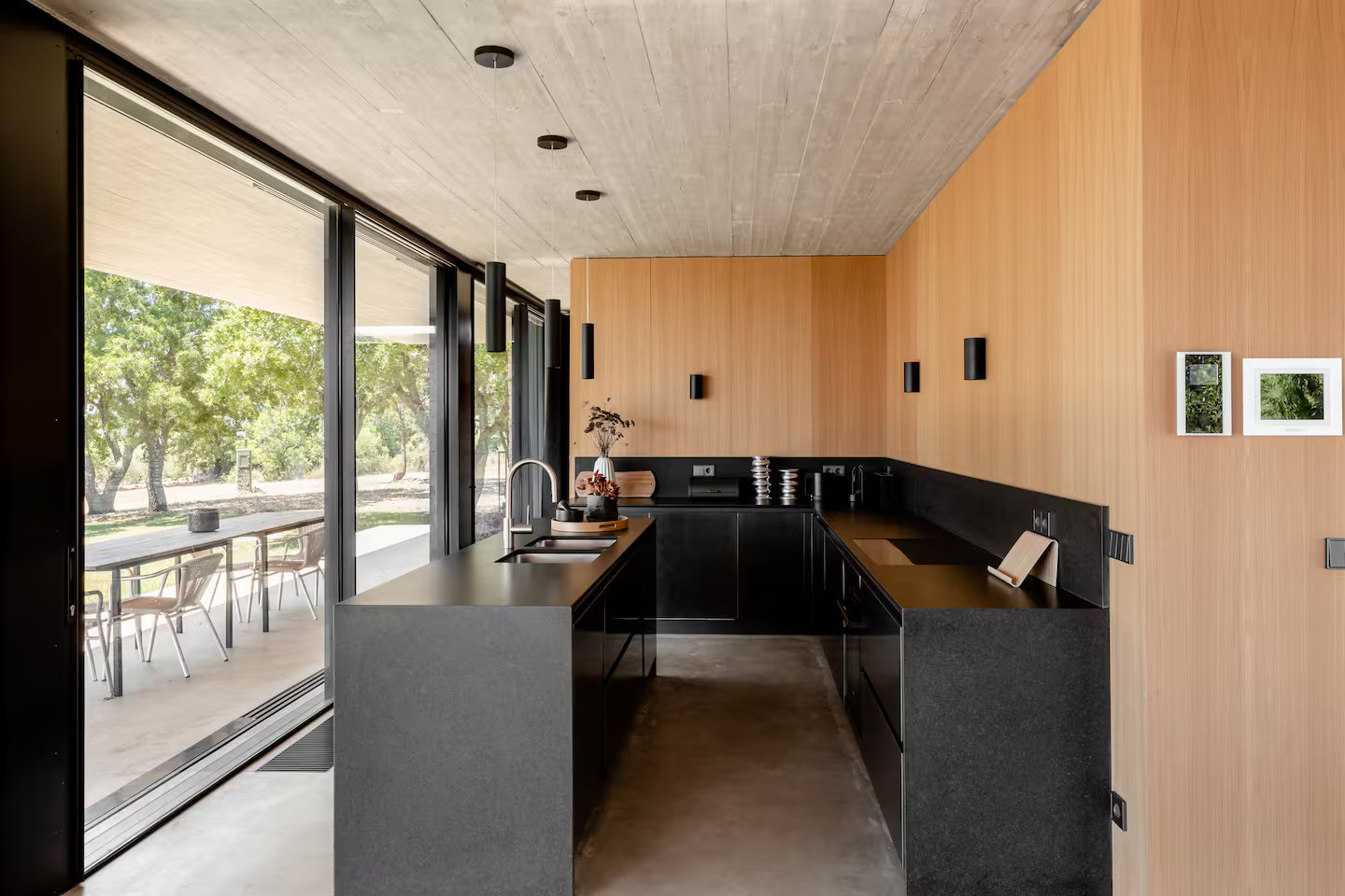 cuisine noire maison contemporaine cuisine noire maison contemporaine
