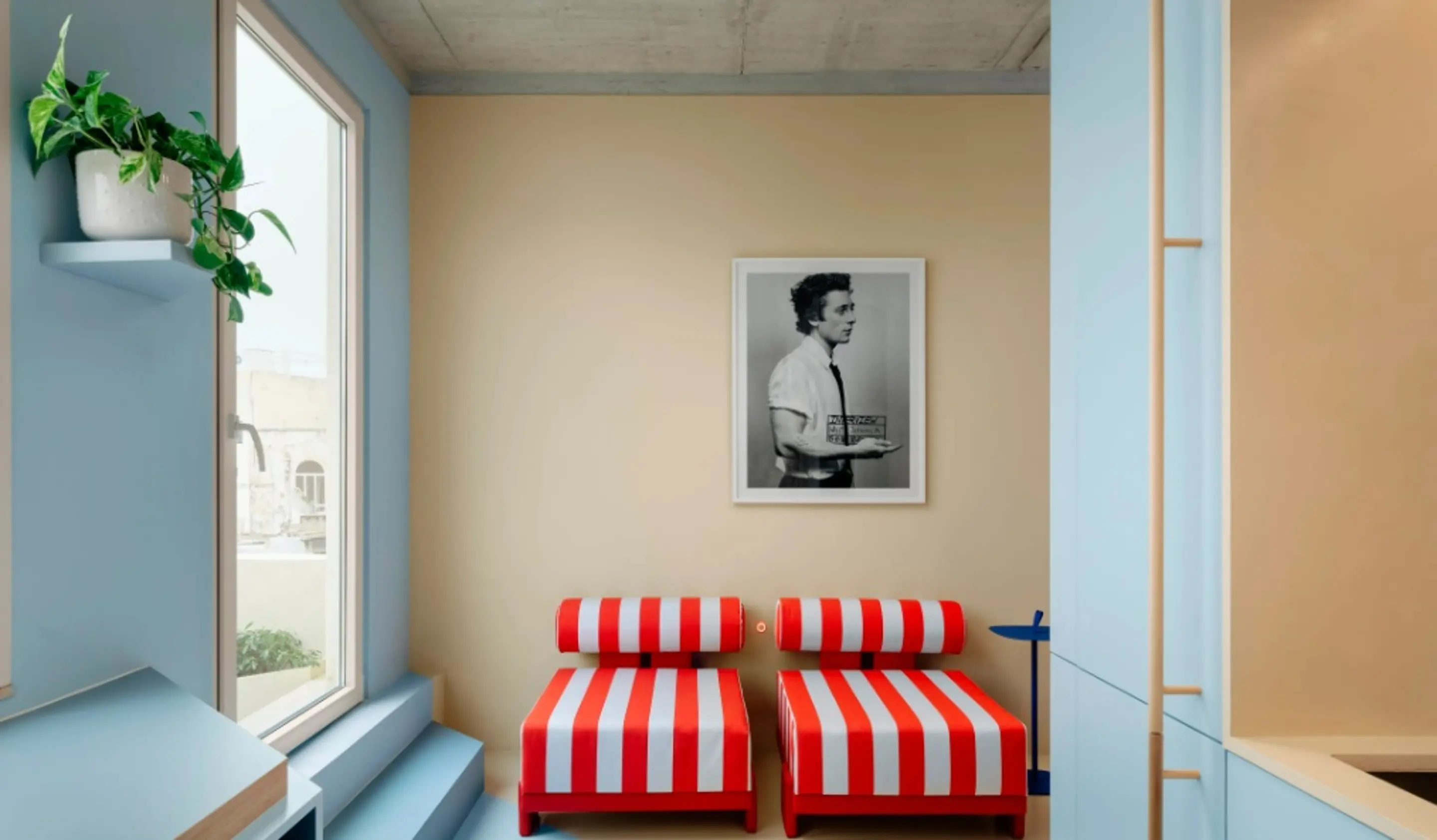 studio 28m2 décoration design bleue