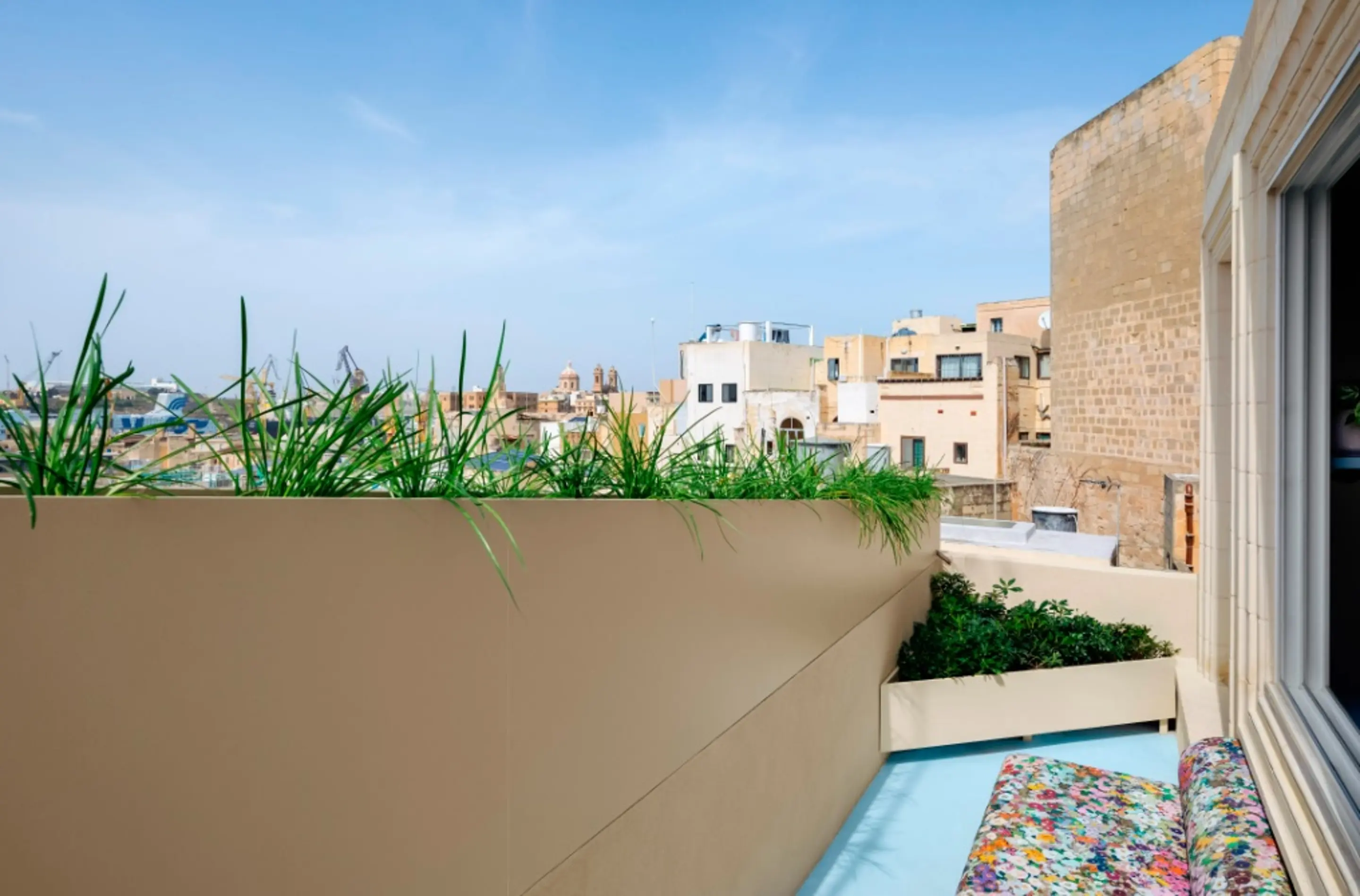 terrasse studio 28m2 décoration design bleue