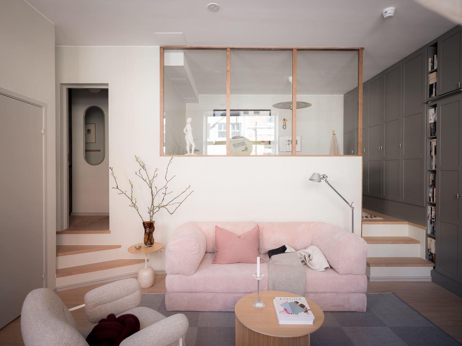salon canapé rose décoration scandinave deux-pièces de 43m2
