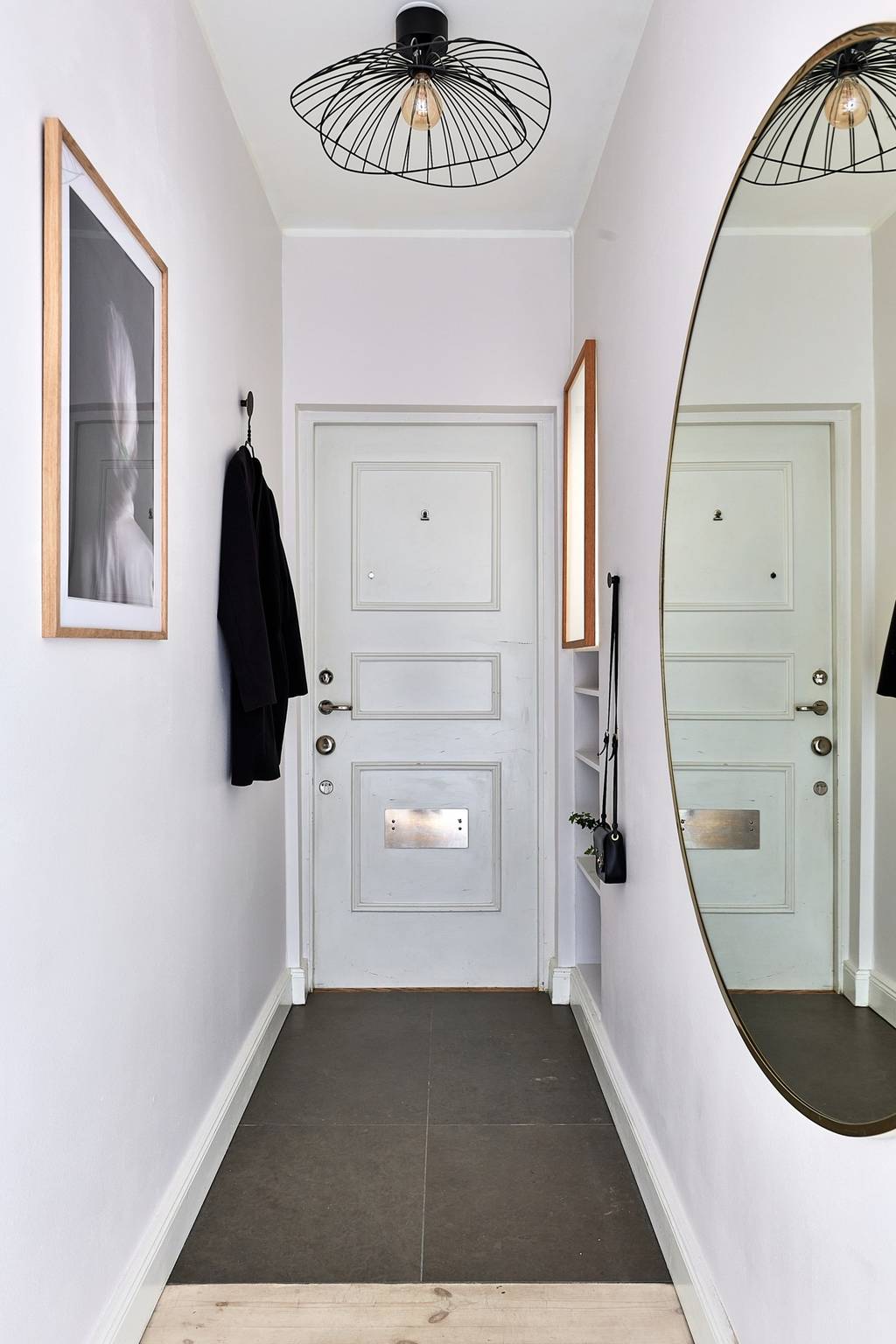 entrée avec miroir