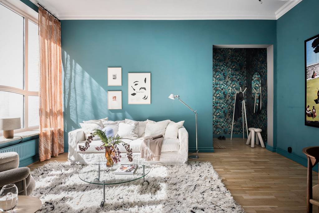 salon bleu canard avec cuisine ouverte blanche design décoration scandinave salon bleu canard avec cuisine ouverte blanche design décoration scandinave
