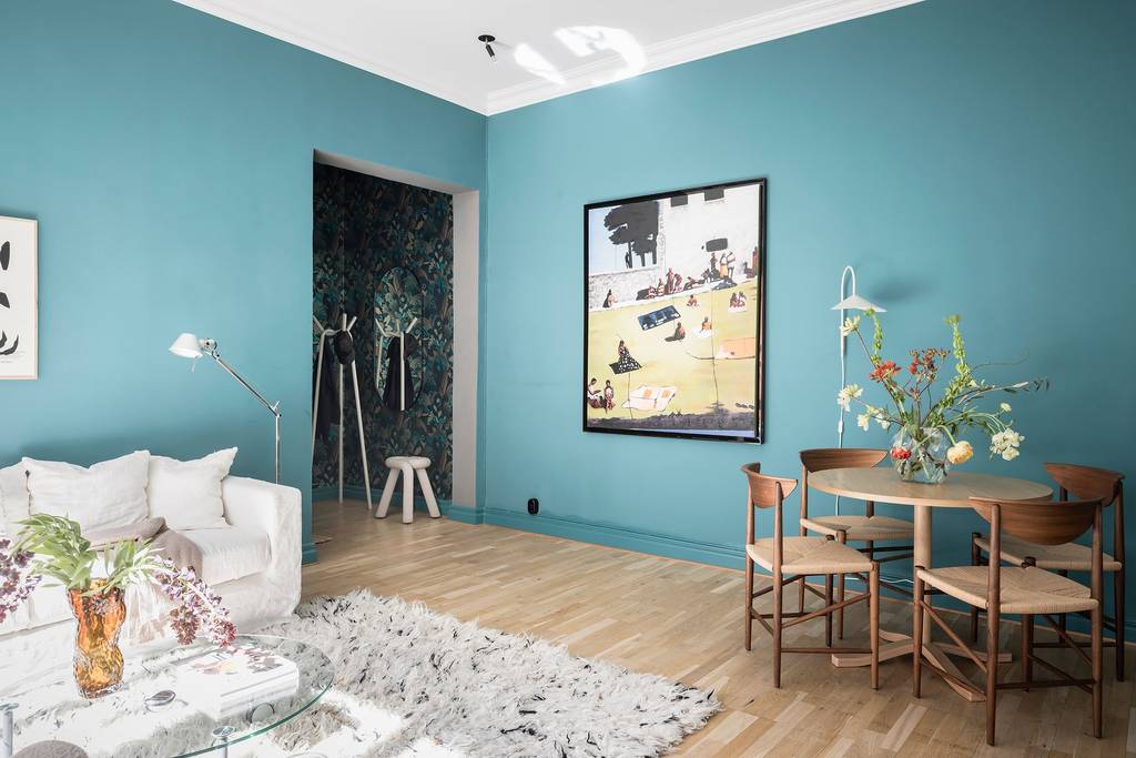 salon bleu canard avec cuisine ouverte blanche design décoration scandinave salon bleu canard avec cuisine ouverte blanche design décoration scandinave