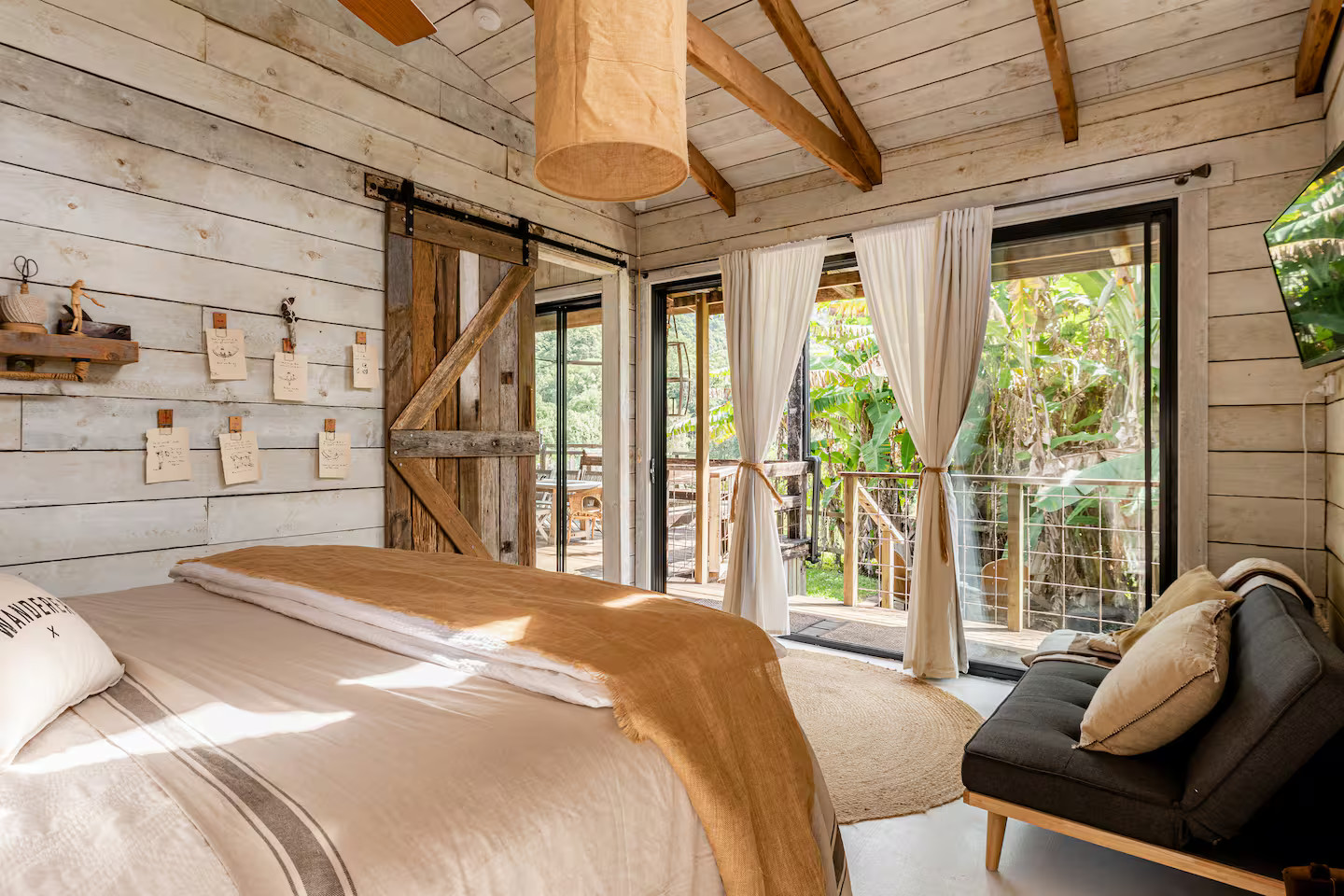 chambre maison rustique en bois Hillview Dairy