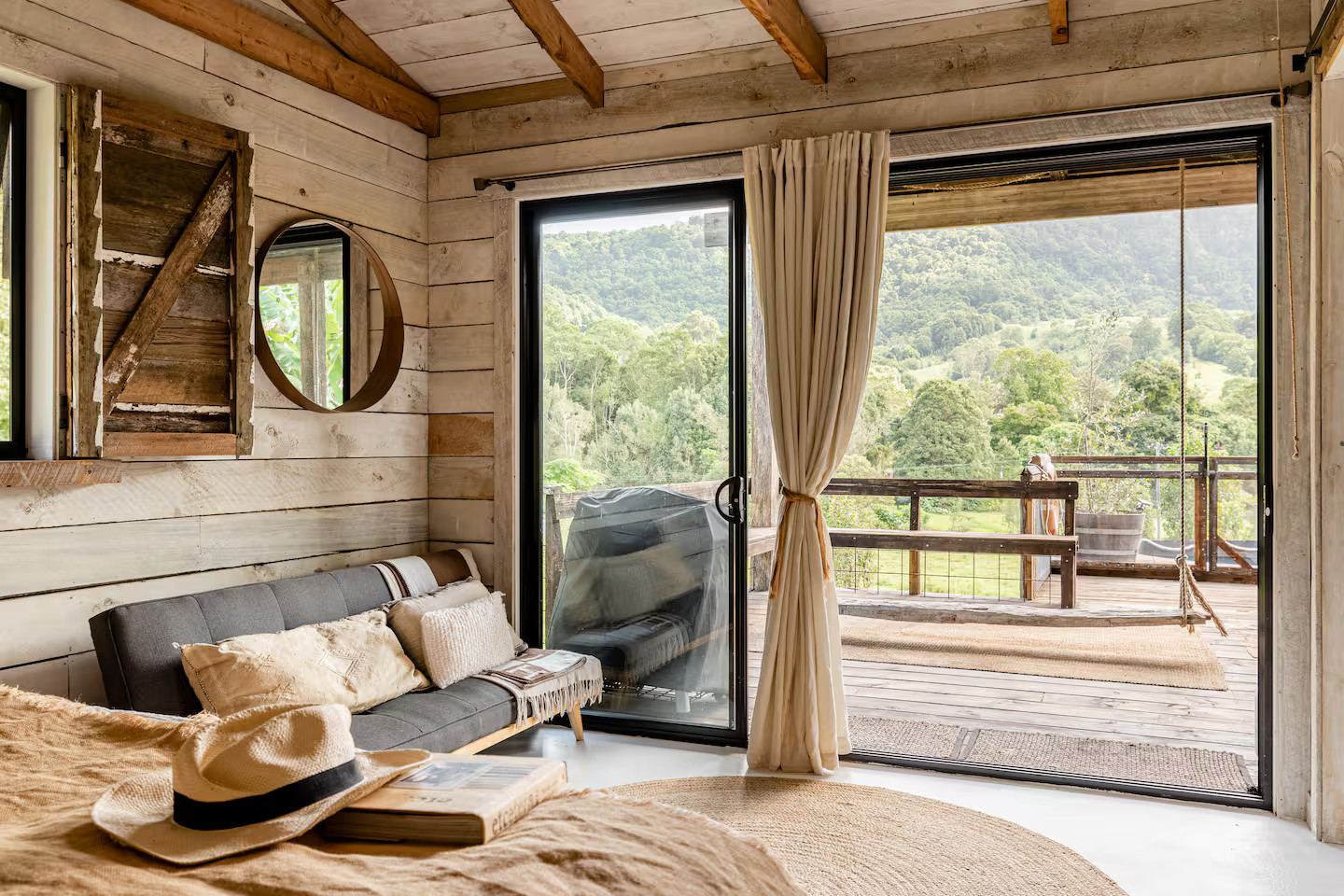 chambre maison rustique en bois Hillview Dairy