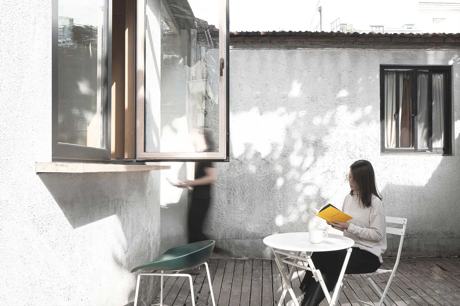 cour immeuble avec terrasse en bois cour immeuble avec terrasse en bois