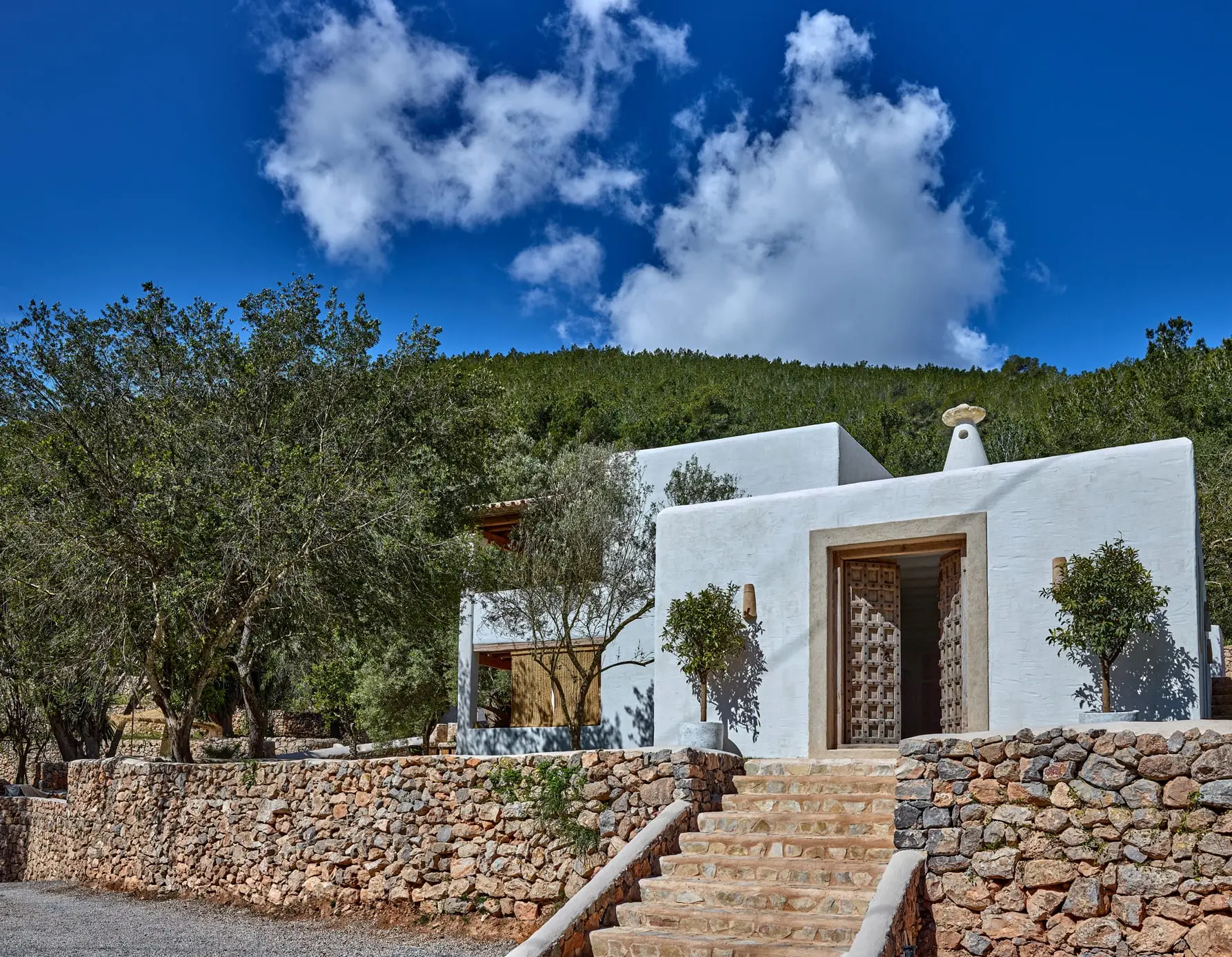 maison en pierres avec piscine rénovée Ibiza