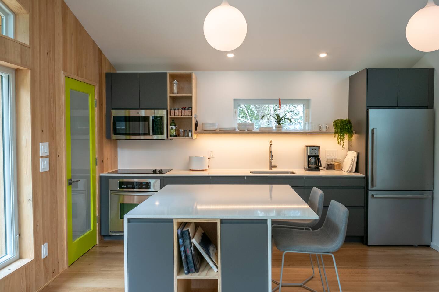 cuisine petite maison 60m2 en bois Wedge House cuisine petite maison 60m2 en bois Wedge House