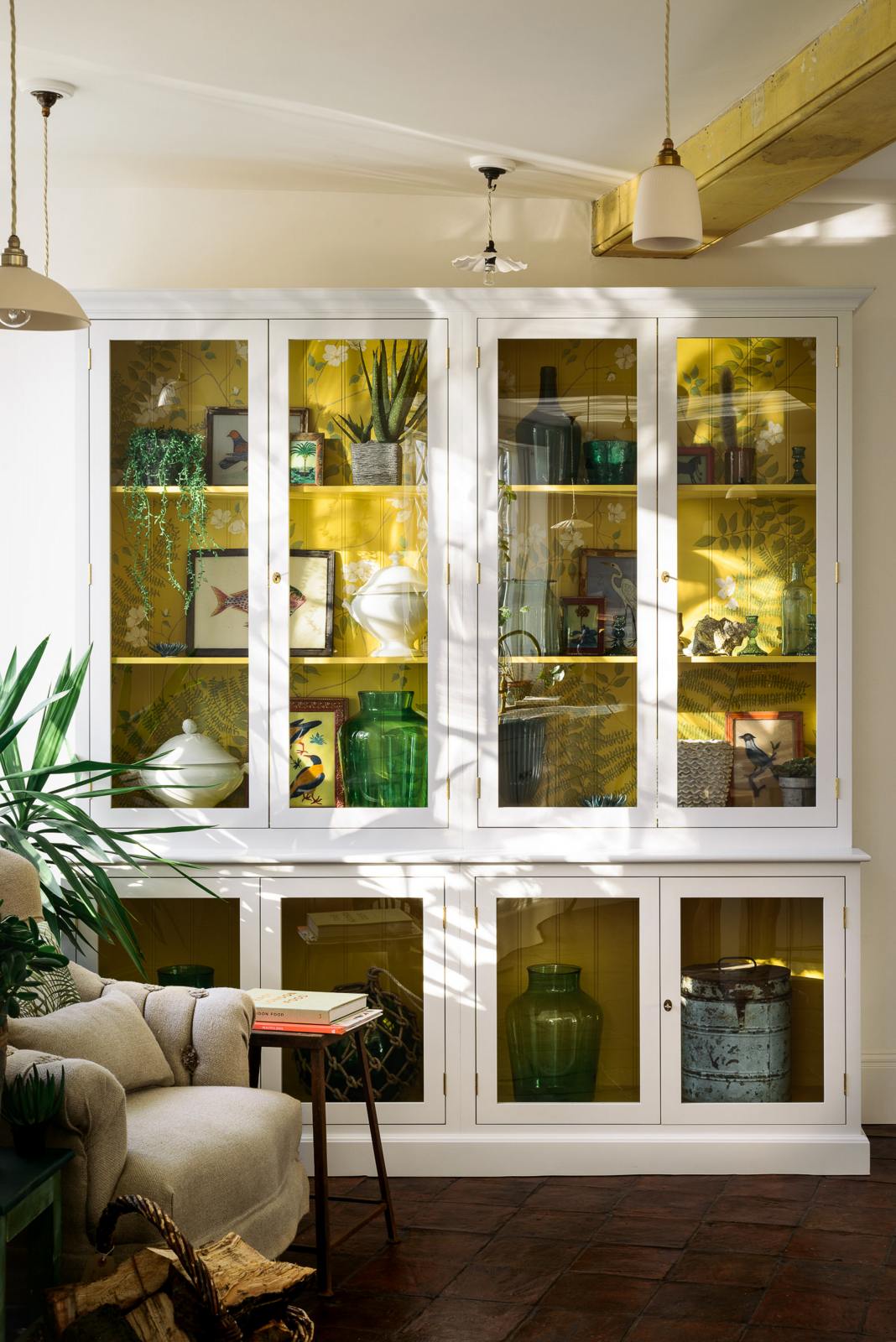 vitrine jaune et verte vitrine jaune et verte