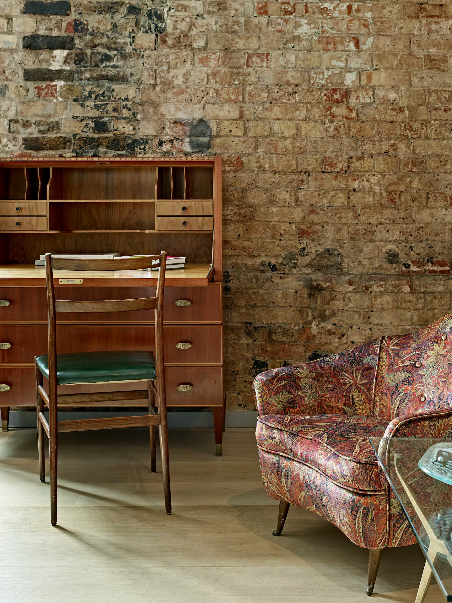 bureau murs de briques