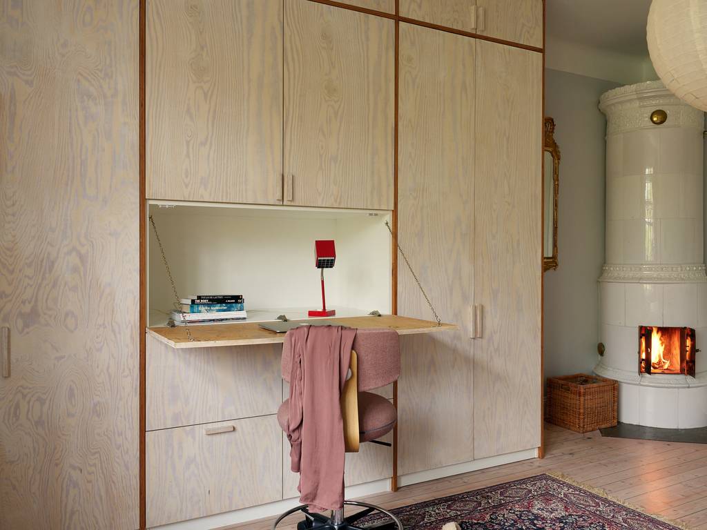 chambre avec bureau intégré dans placard chambre avec bureau intégré dans placard