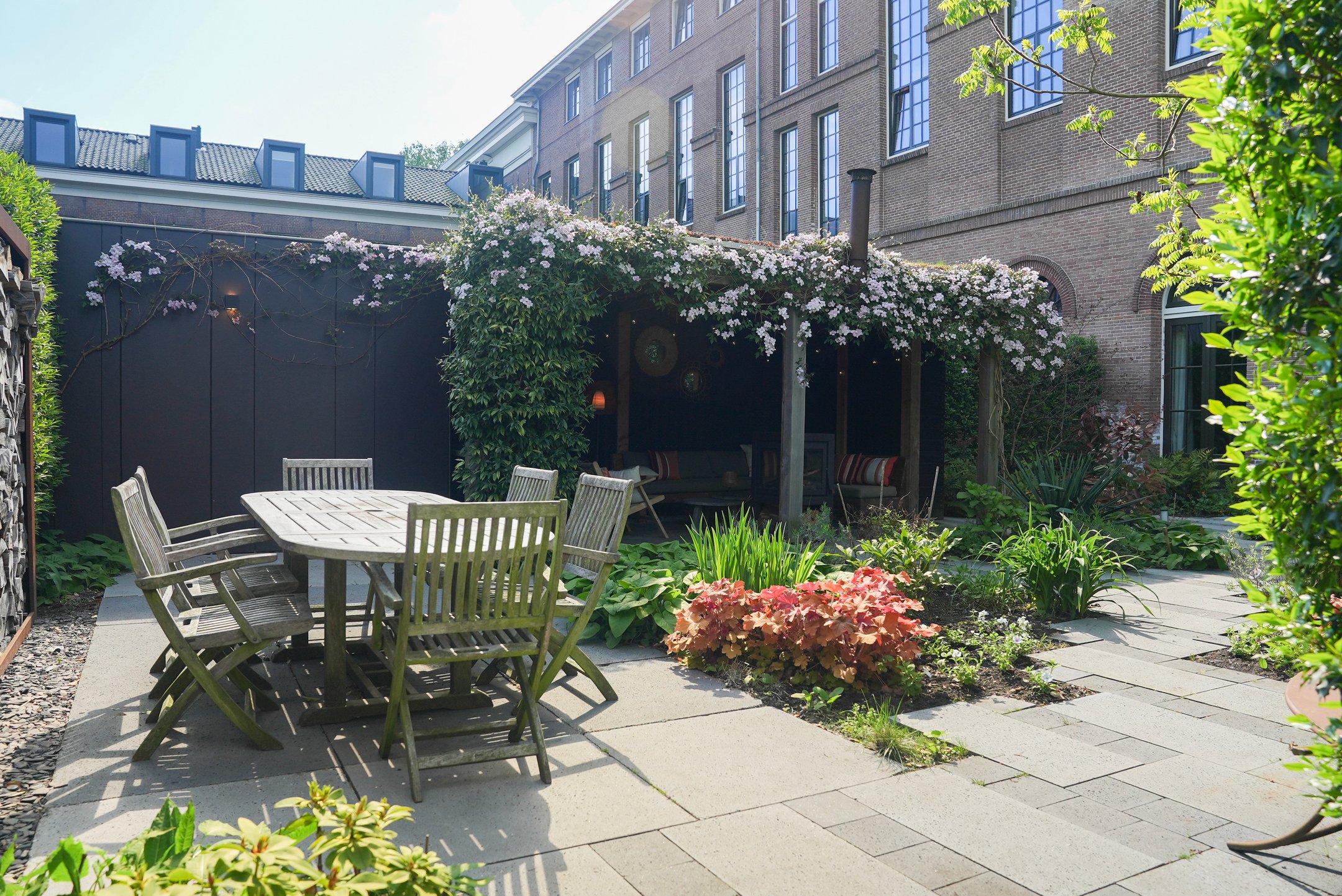 jardin sans gazon avec terrasse abritée jardin sans gazon avec terrasse abritée