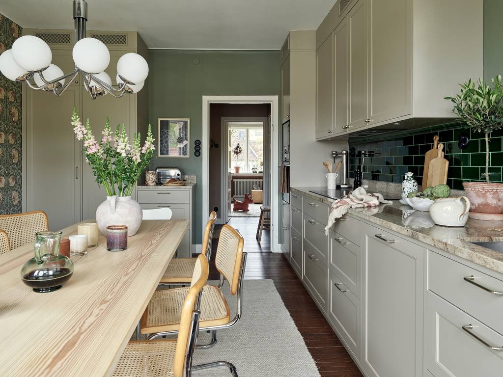 cuisine blanche carrelage vert décoration scandinave