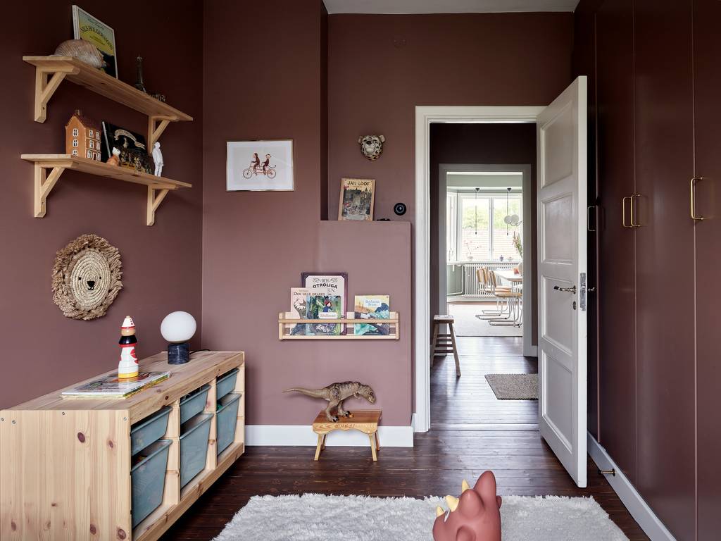 chambre enfant mur vieux rose