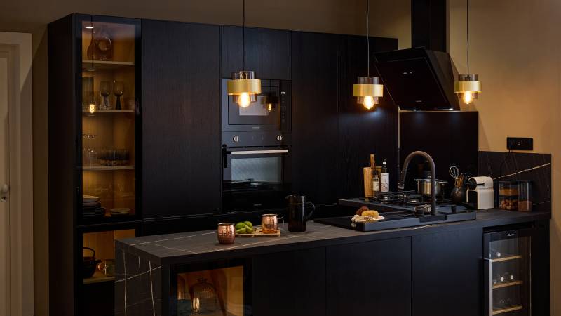 cuisine Leroy Merlin 2025 noire et marbre noir cuisine Leroy Merlin 2025 noire et marbre noir