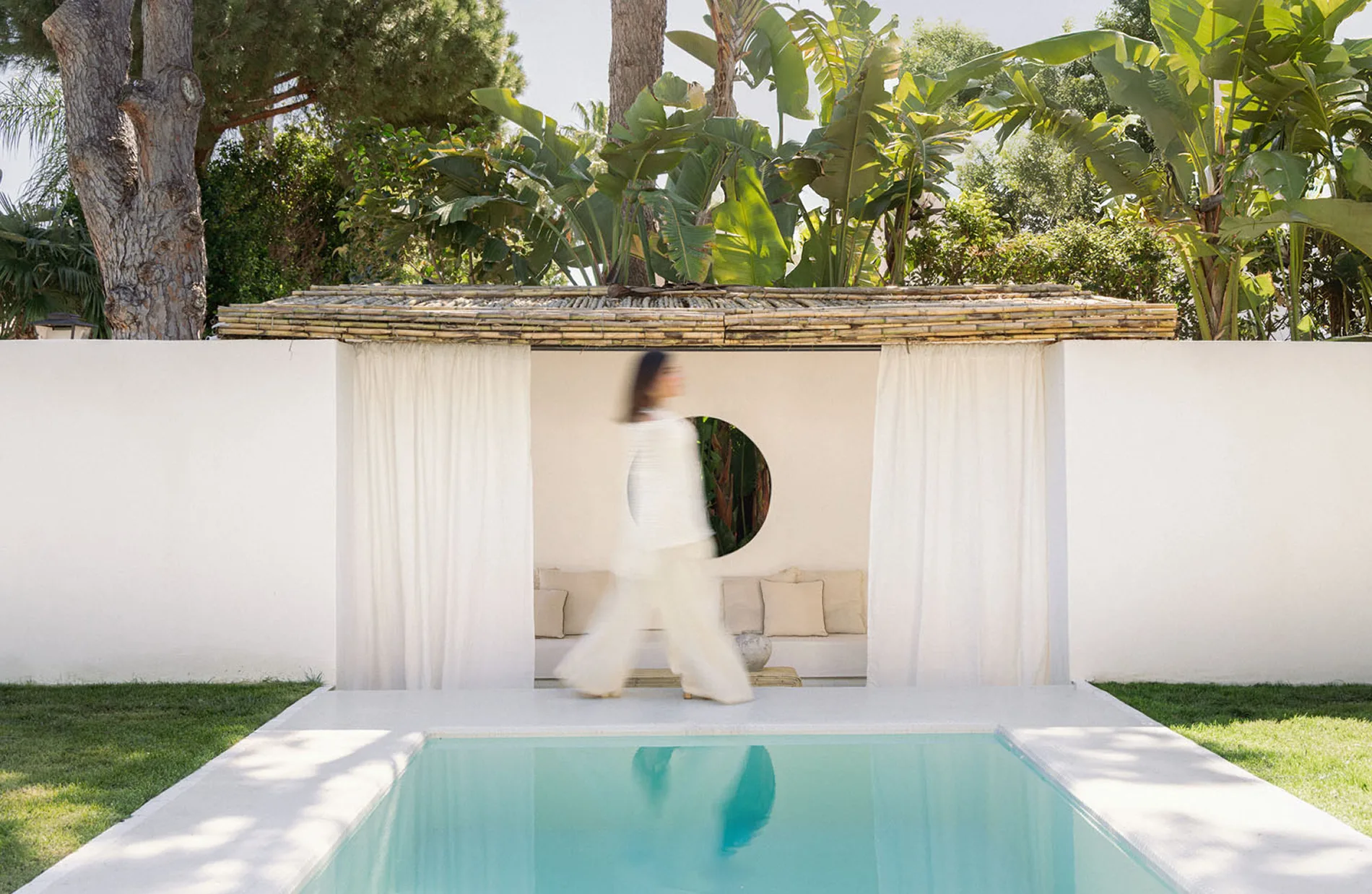 jardin avec piscine Casa Manuela