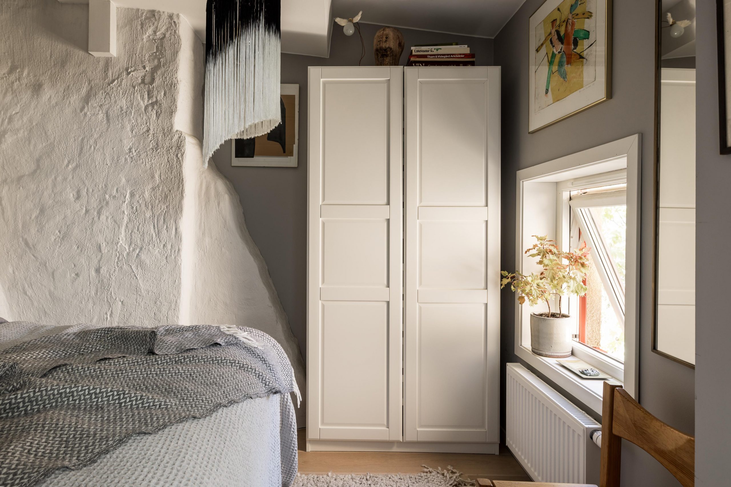 chambre deux-pièces mansardé de 37m2 chambre deux-pièces mansardé de 37m2