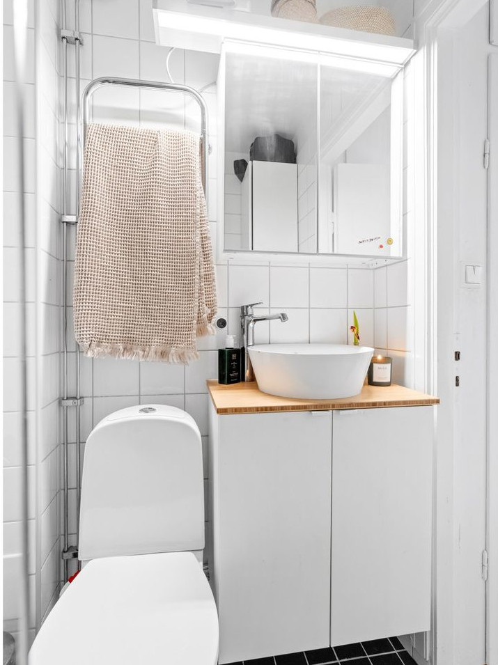 salle d'eau blanche