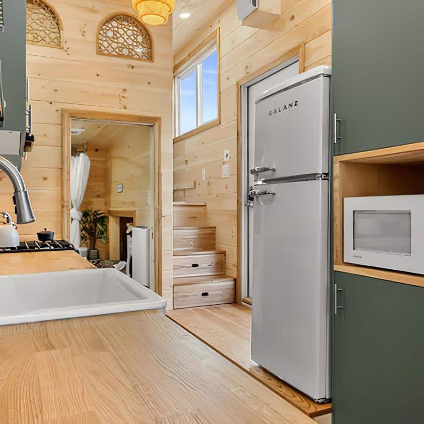 cuisine et escalier petite maison cuisine et escalier petite maison