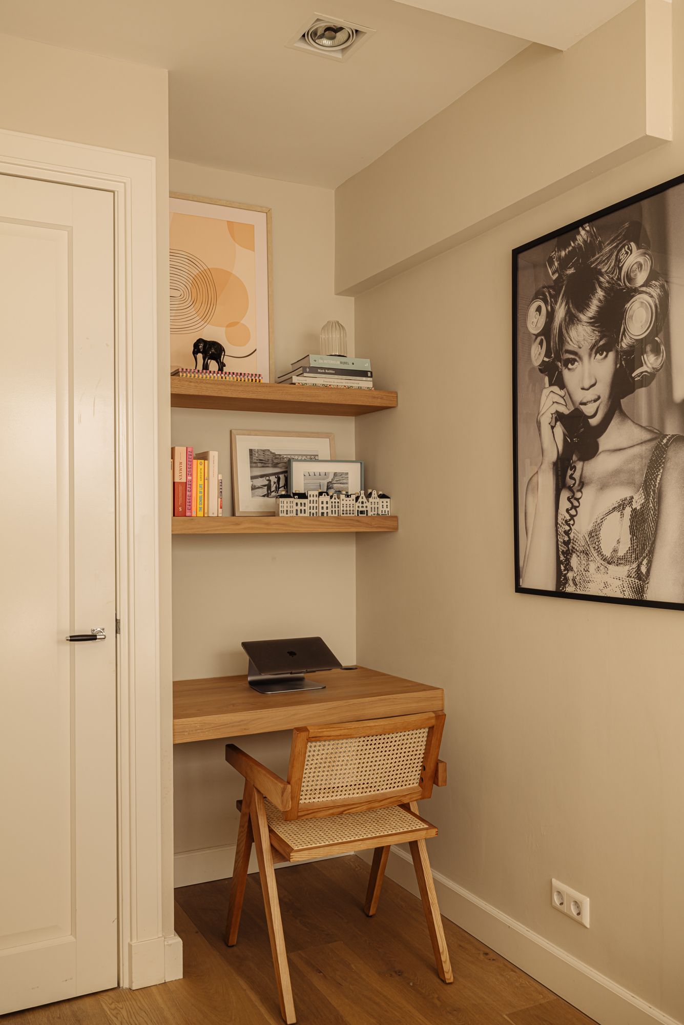 chambre avec espace bureau appartement en duplex Amsterdam chambre avec espace bureau appartement en duplex Amsterdam