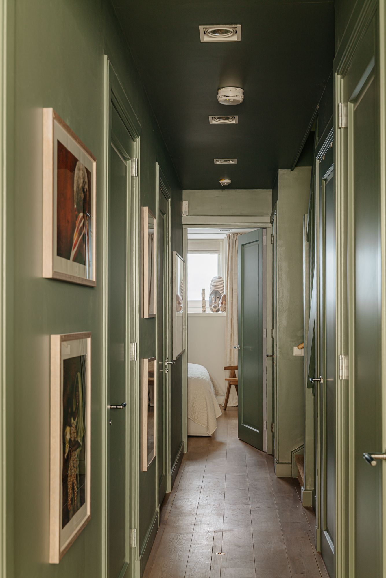 couloir murs verts couloir murs verts