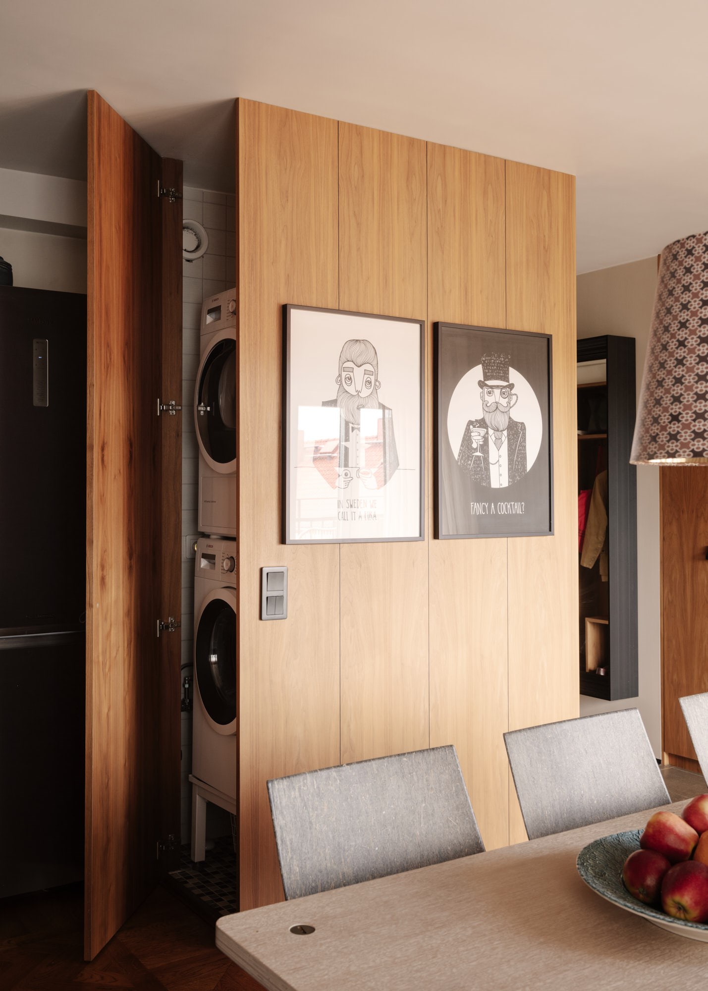 espace buanderie dans studio 42m2 avec alcôve décoration design bois et gris espace buanderie dans studio 42m2 avec alcôve décoration design bois et gris