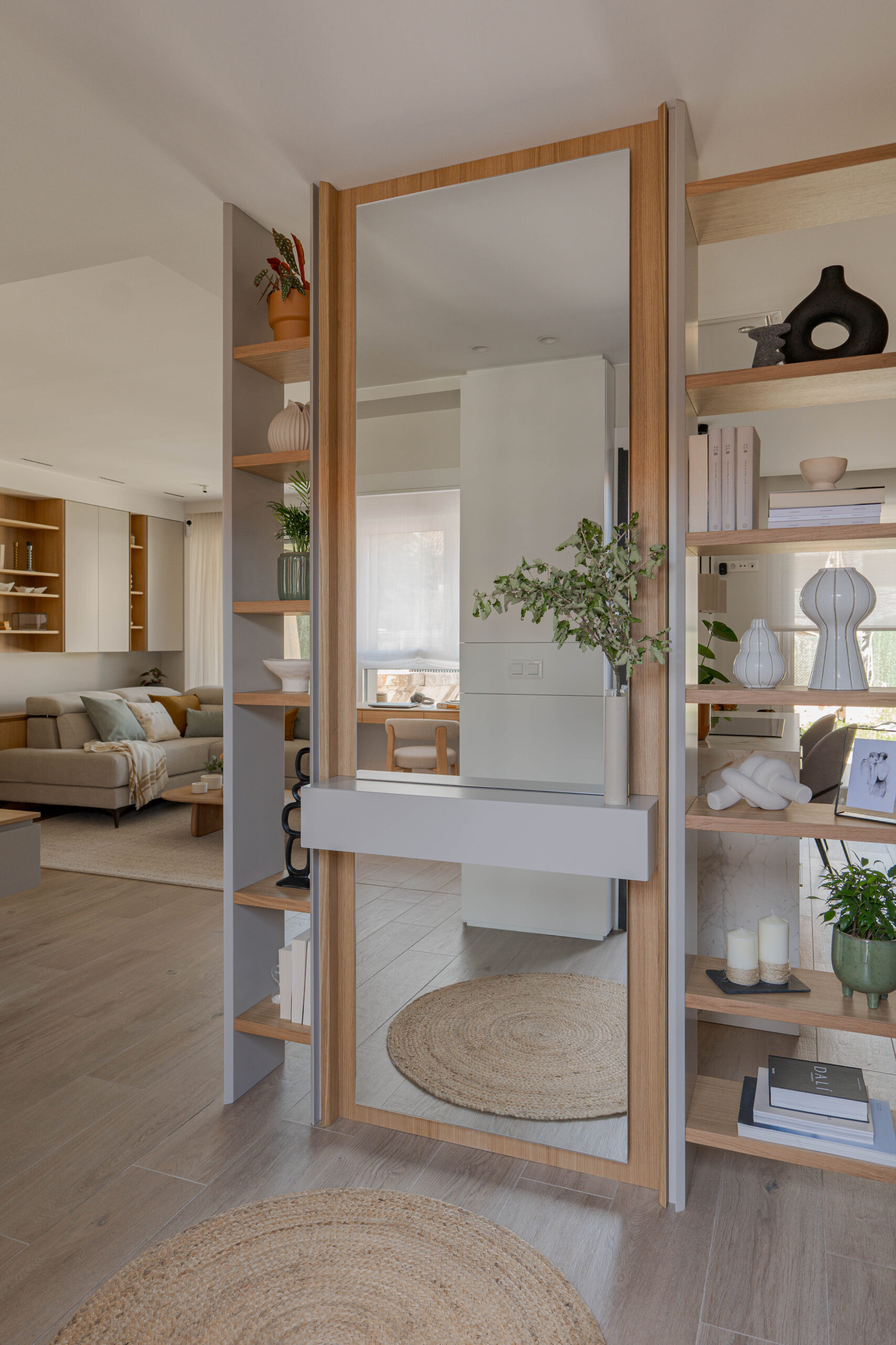 entrée avec miroir et meuble sur mesure entrée avec miroir et meuble sur mesure