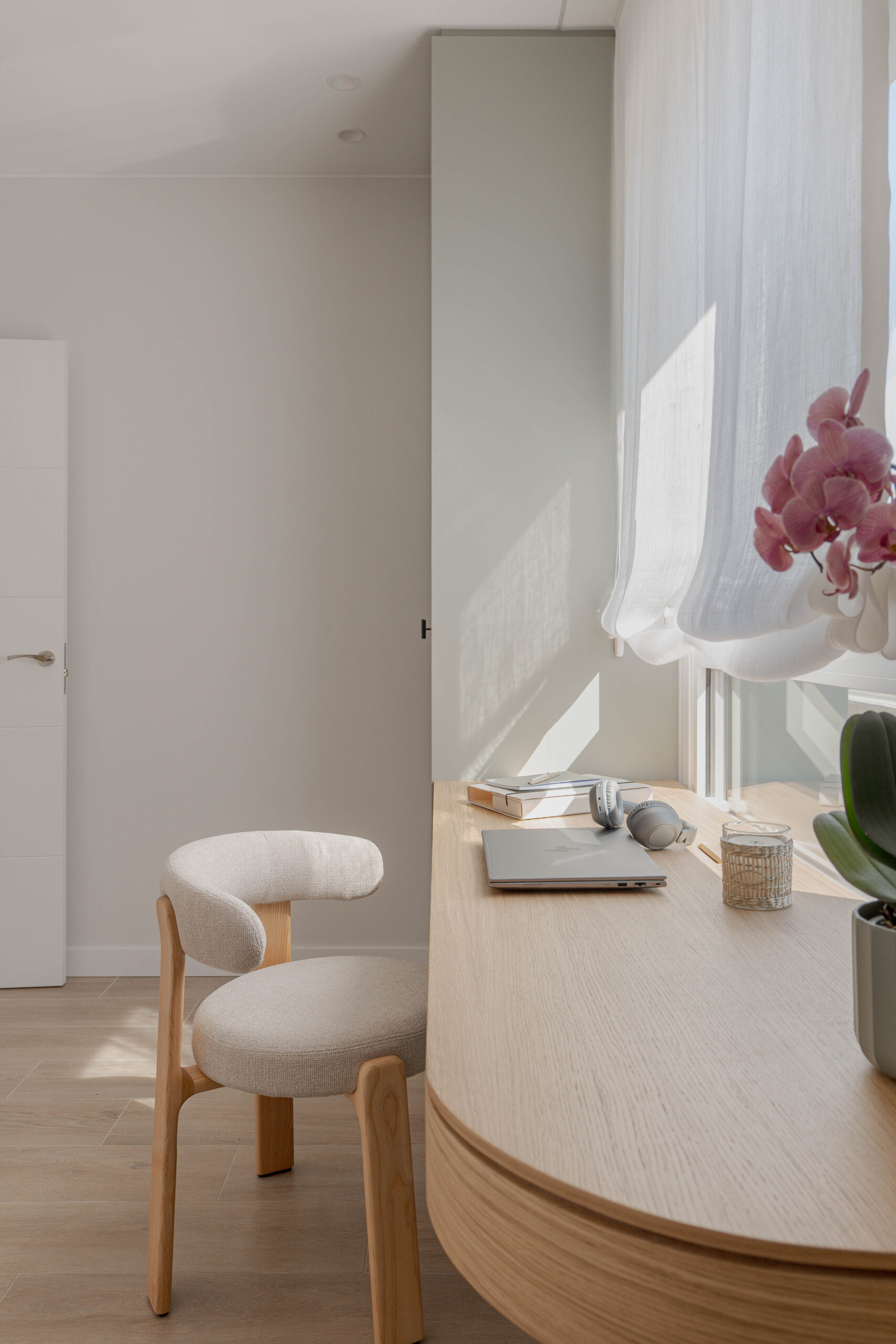 bureau avec mobilier sur mesure bureau avec mobilier sur mesure