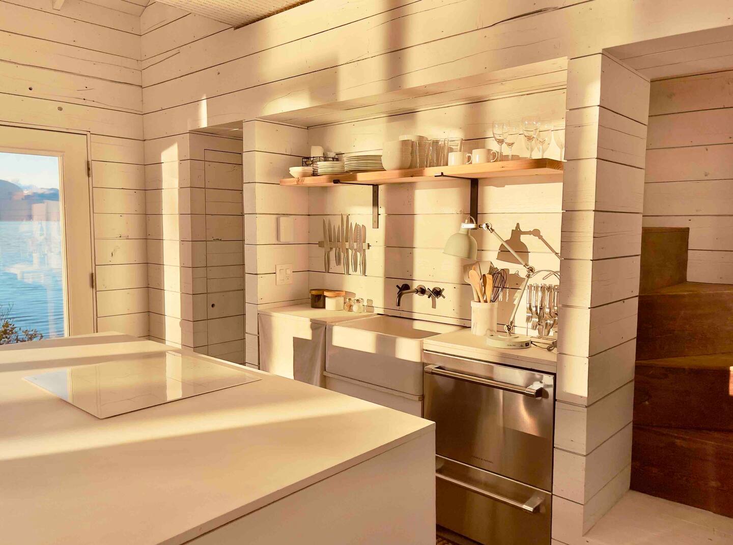 cuisine mur bardés bois blanc House On the Sand cuisine mur bardés bois blanc House On the Sand