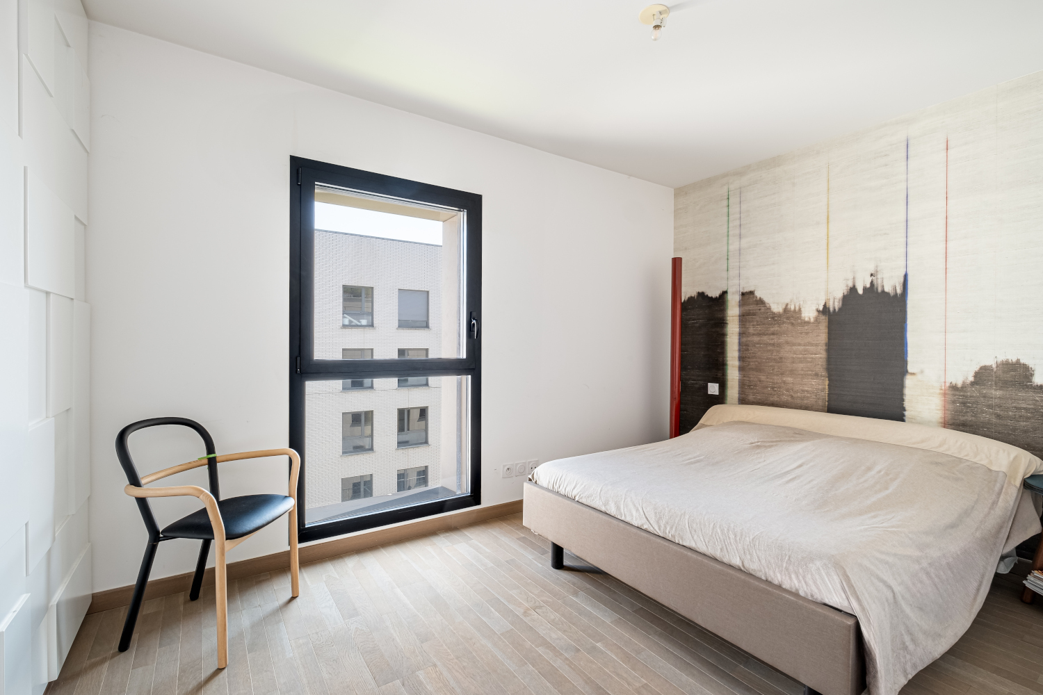 chambre minimaliste appartement avec terrasse Lyon Confluence