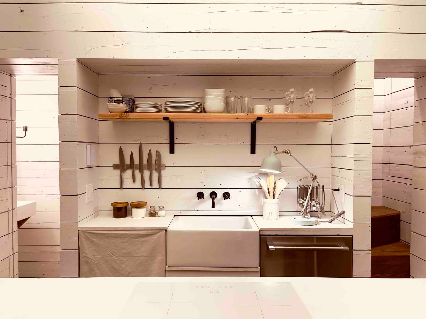 cuisine mur bardés bois blanc House On the Sand cuisine mur bardés bois blanc House On the Sand