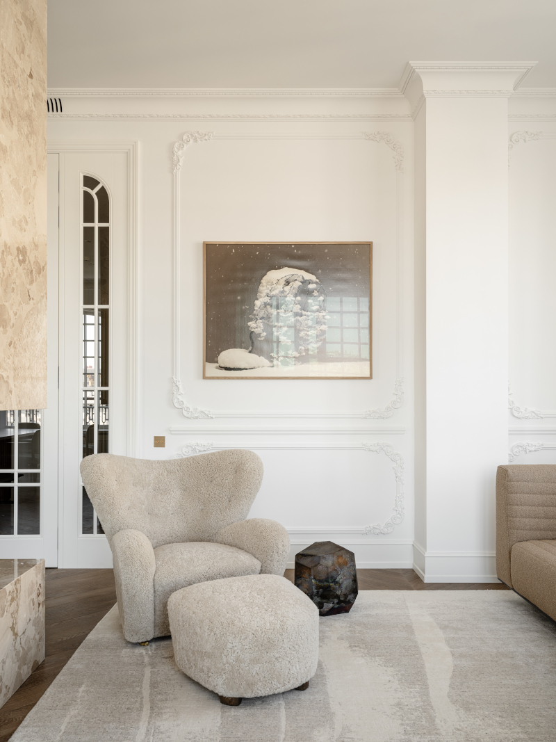 salon avec cheminée décoration contemporaine grand appartement raffiné