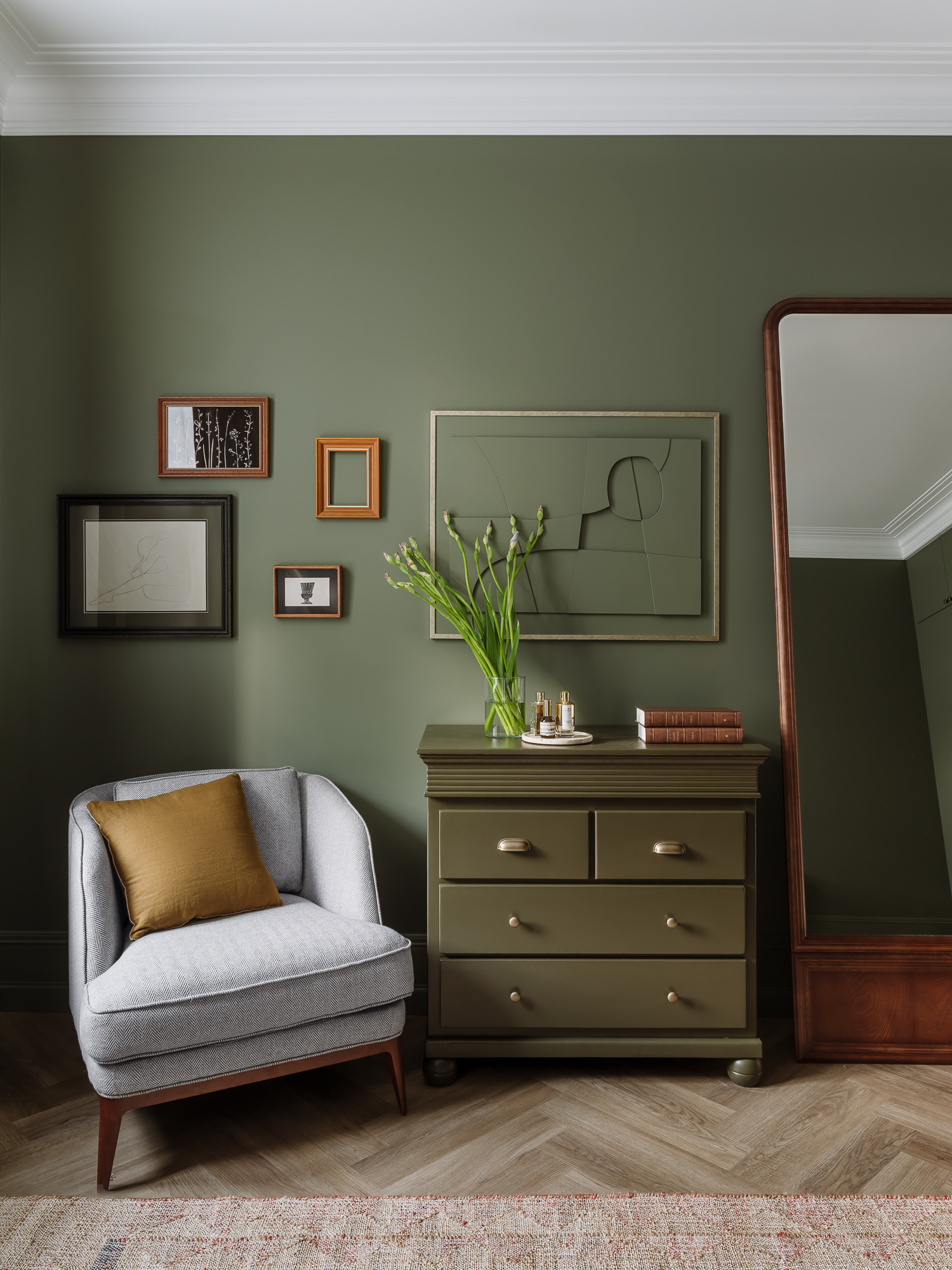 chambre contemporaine mur vert