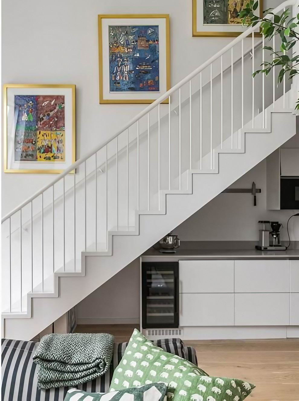 escalier blanc 