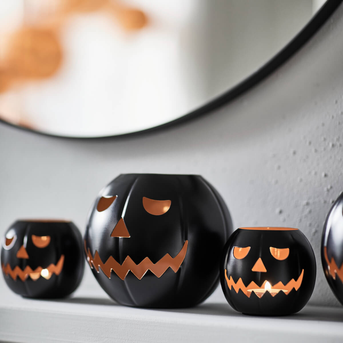 citrouilles métal noir et orange collection automne 2025 IKEA