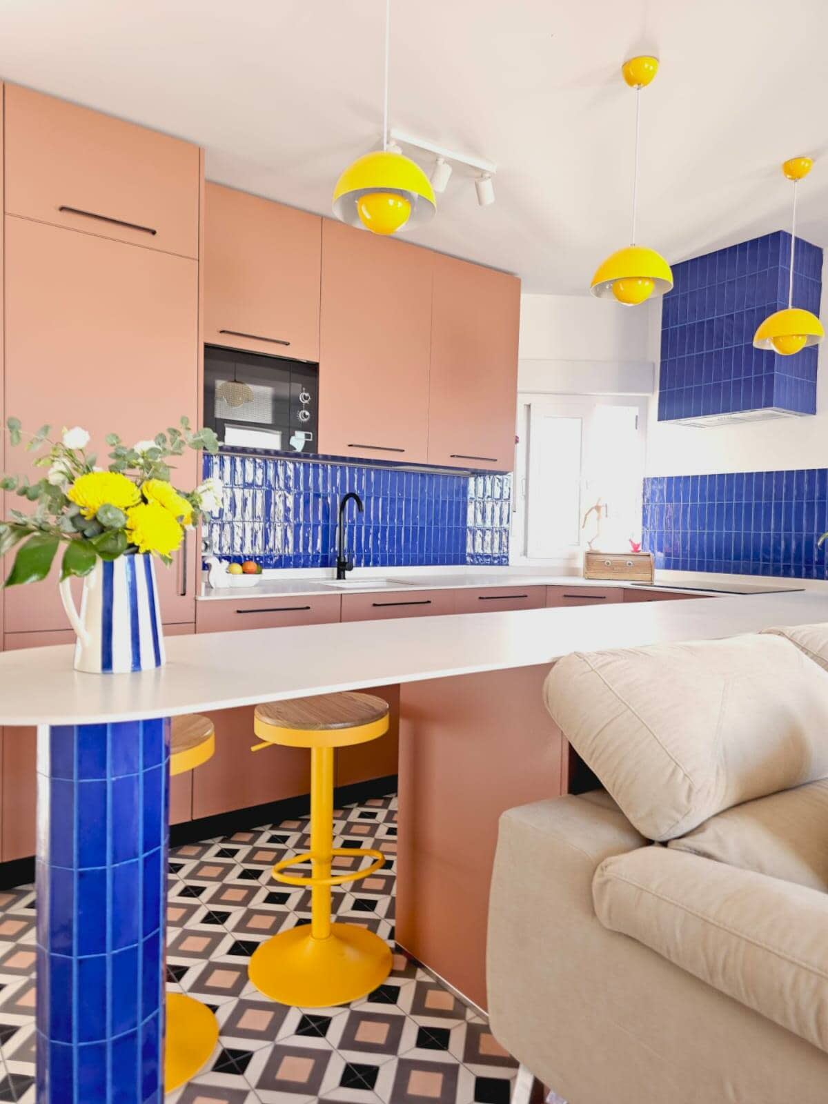 cuisine appartement 70m2 décoration design et colorée