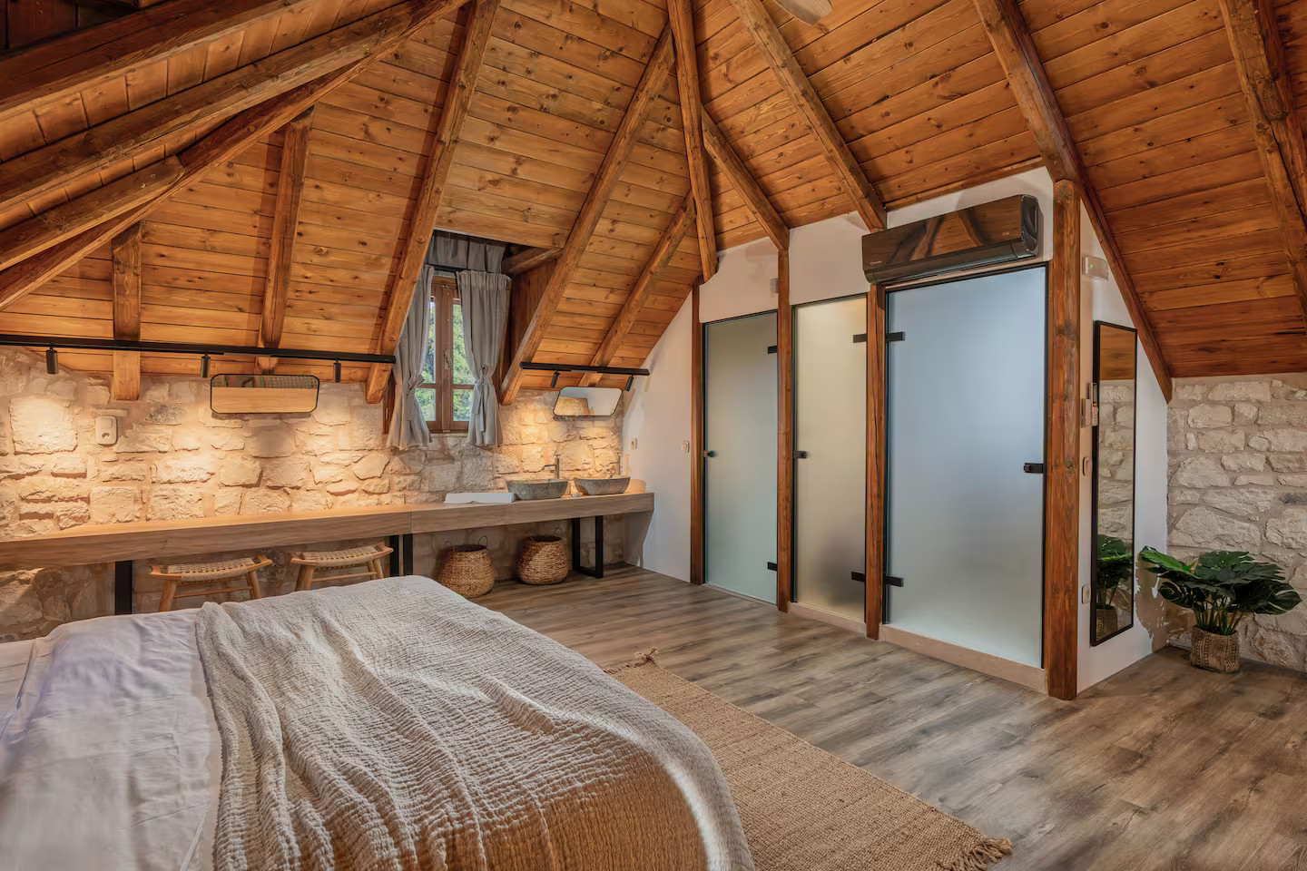 chambre mansardée Sunshine Villa