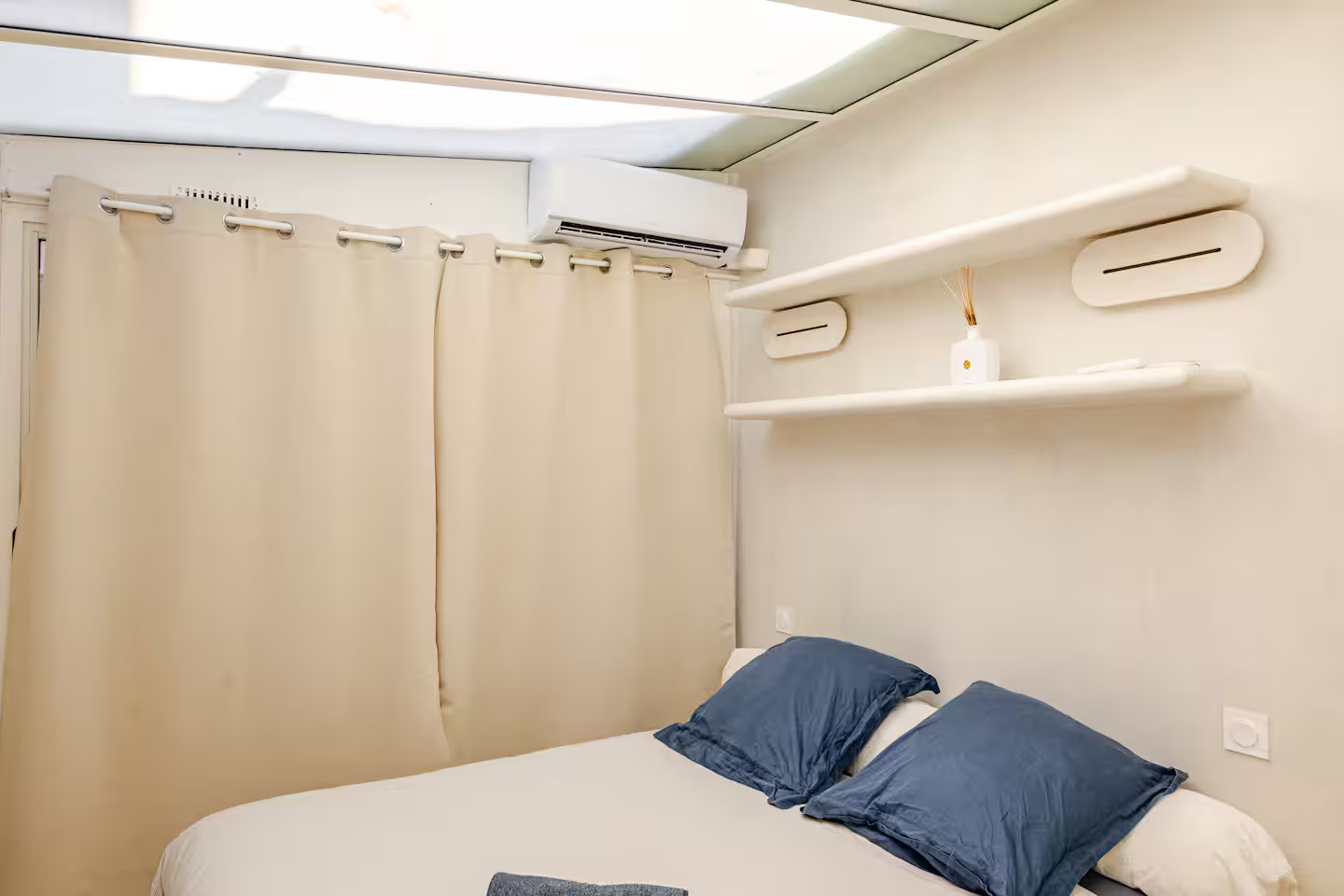 chambre décoration naturelle avec fenêtre zénithale chambre décoration naturelle avec fenêtre zénithale