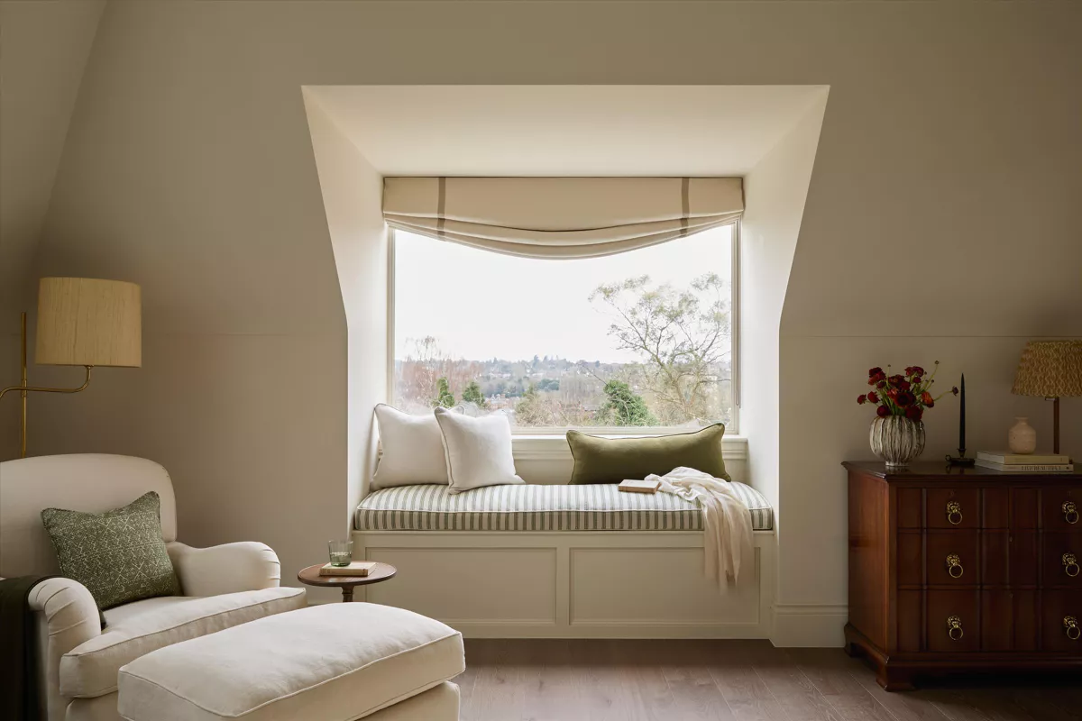 chambre mansardée décoration contemporaine classique et naturelle chambre mansardée décoration contemporaine classique et naturelle