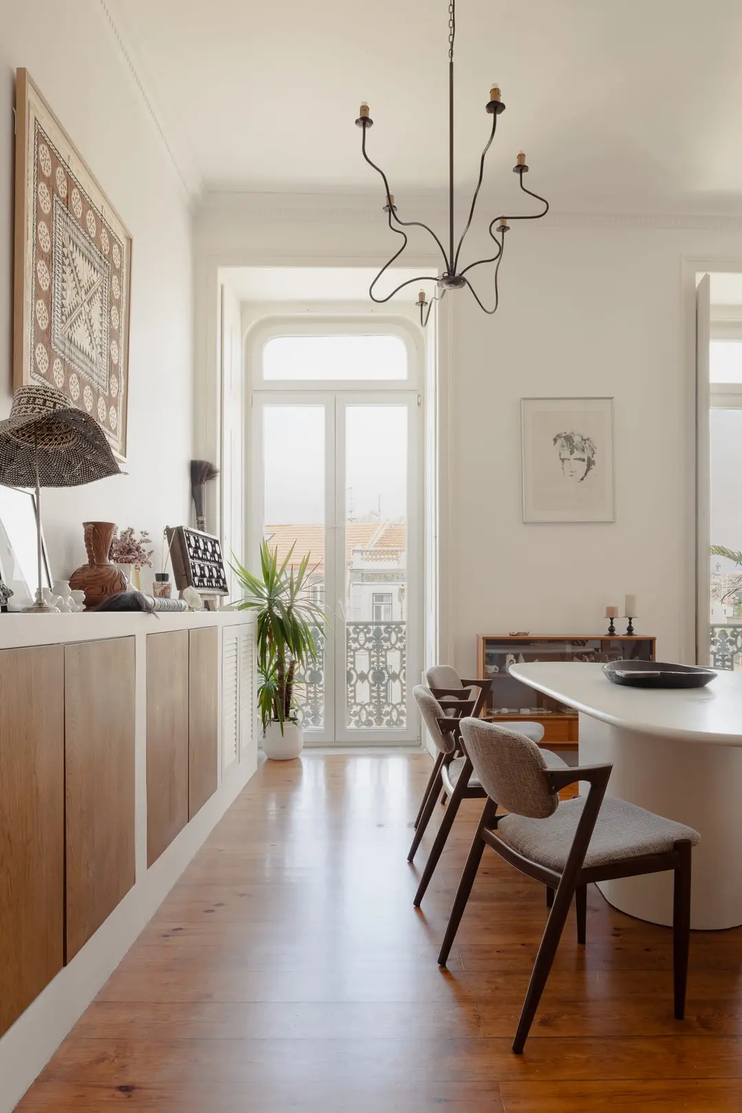 salle à manger décoration contemporaine appartement ancien rénové