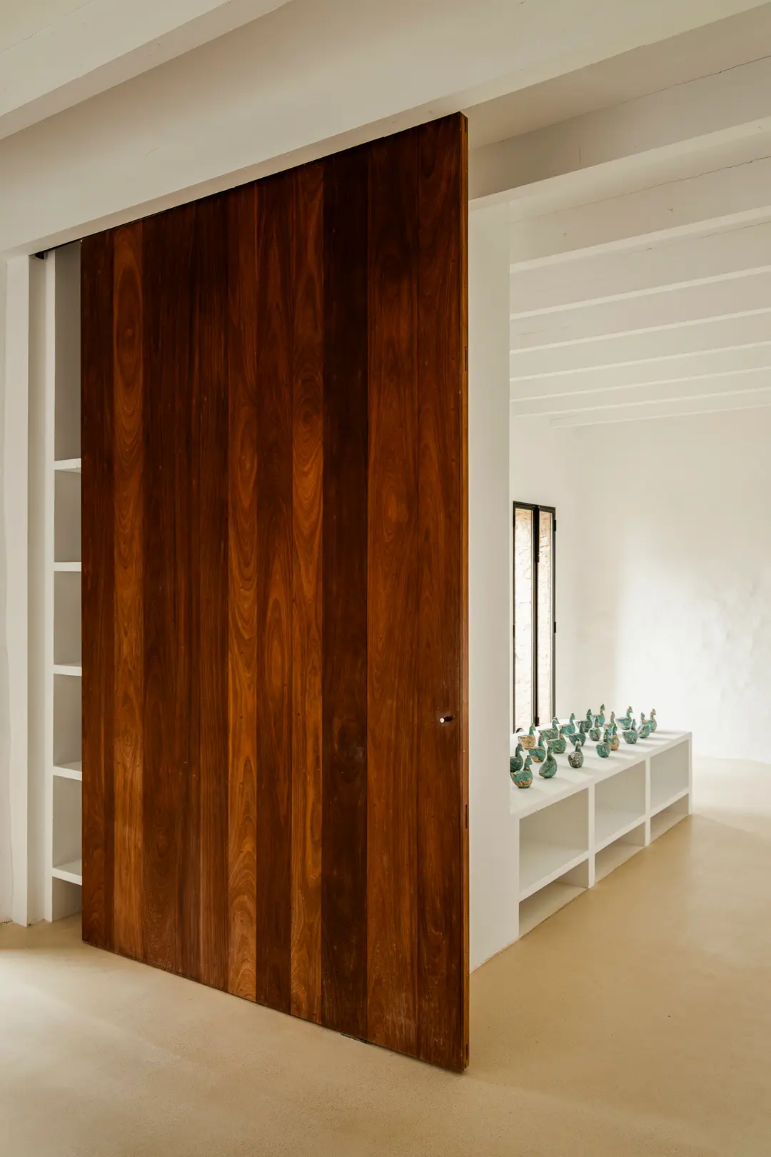 placard porte coulissante bois massif