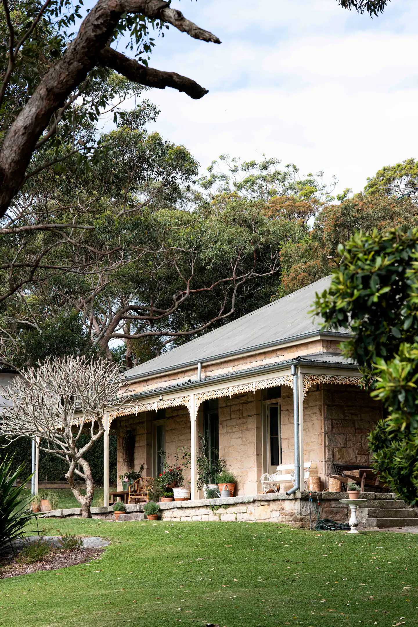 maison à la façade en grès décoration rustique chic Simpson Cottage Bundeena maison à la façade en grès décoration rustique chic Simpson Cottage Bundeena