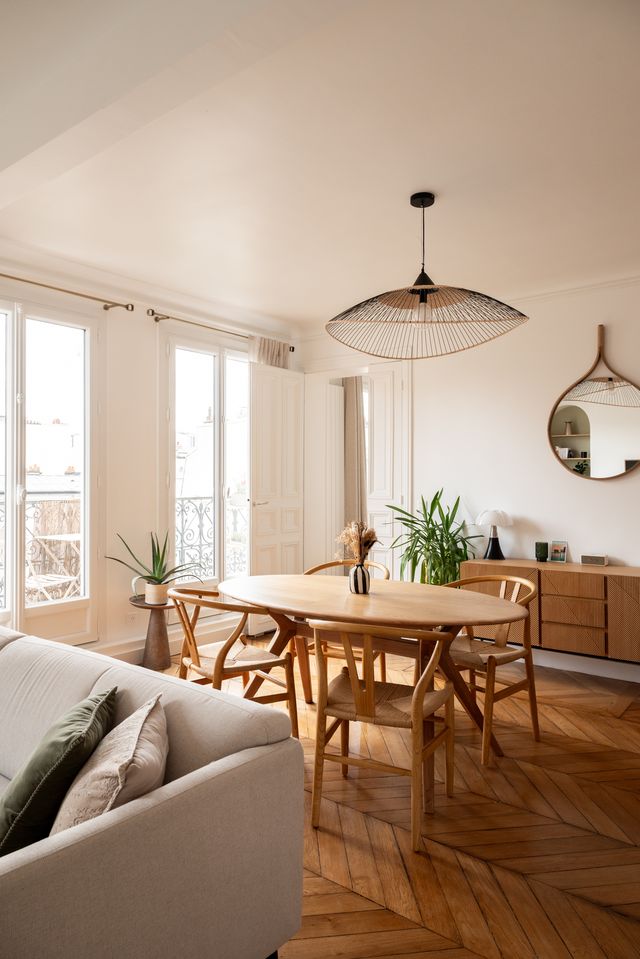 salon et salle à manger appartement 66m2 Paris rénové © Cassandre Favaro salon et salle à manger appartement 66m2 Paris rénové © Cassandre Favaro